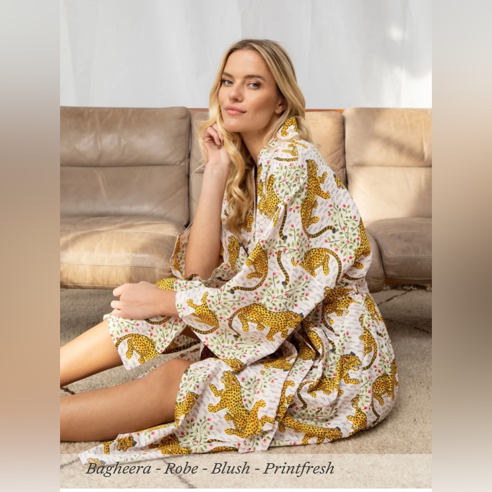 Printfresh Bagheera Robe Blush S/M EUC